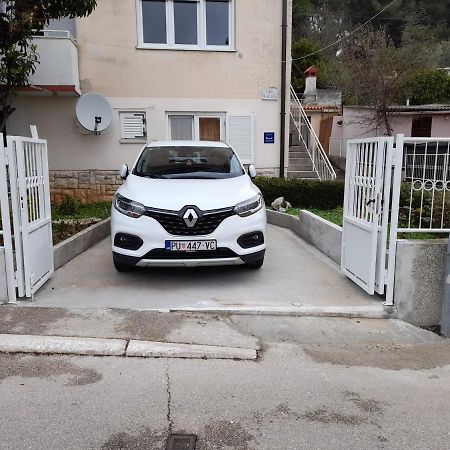 Apartment Katarina Πούλα Εξωτερικό φωτογραφία